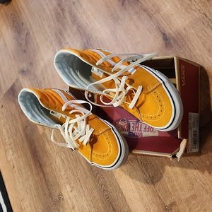 Pre owned orange Vans size 9